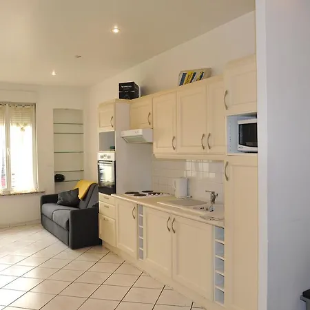 Proche Apartment *